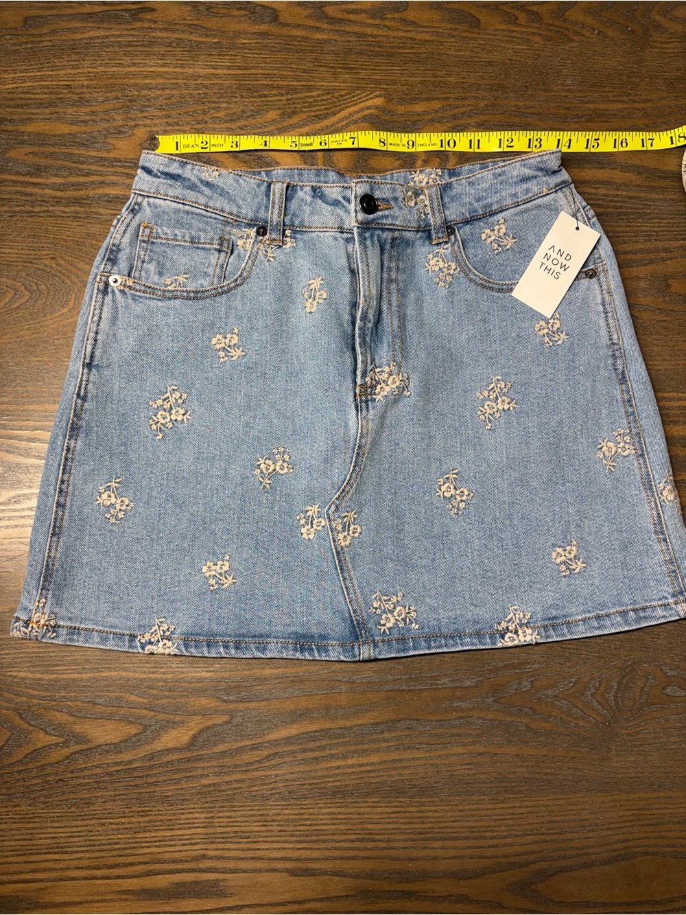 Floral Embroidered Denim Mini Skirt | Light Wash | Size Small - Picture 3 of 6